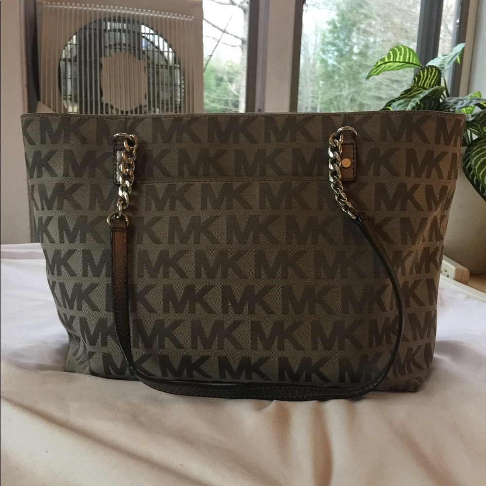 Micheal Kors Purse/Tote